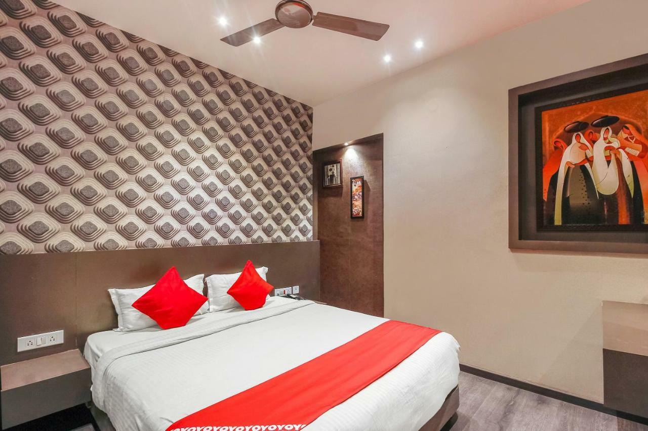 Oyo 26991 Stanza Luxurios Stay Zahirabad Exterior foto